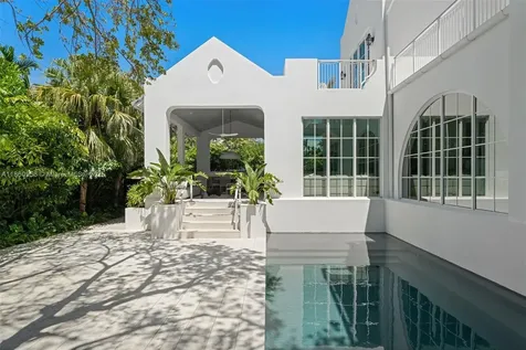 261 Greenwood Drive Key Biscayne FL 33149