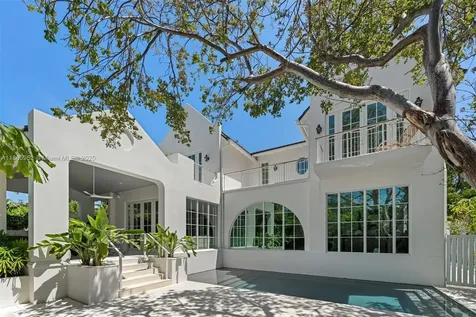 261 Greenwood Drive Key Biscayne FL 33149