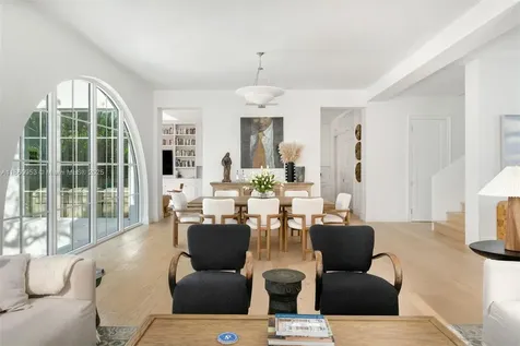 261 Greenwood Drive Key Biscayne FL 33149