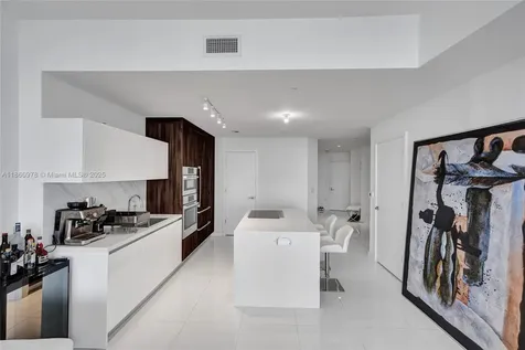 851 NE 1st Avenue Miami FL 33132