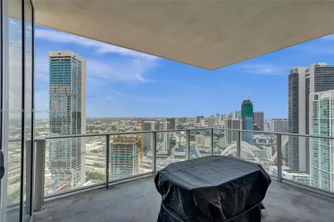 851 NE 1st Avenue Miami FL 33132