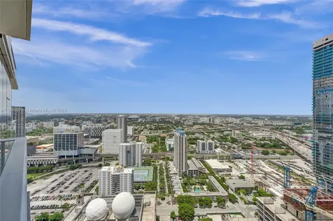 851 NE 1st Avenue Miami FL 33132
