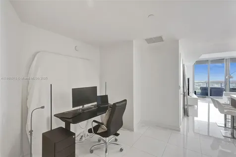 851 NE 1st Avenue Miami FL 33132
