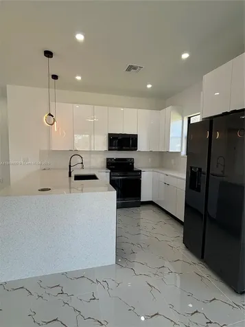 3107 9 Th Street SW Lehigh Acres FL 33976