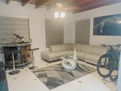 7330 NW 6th Street Miami FL 33126