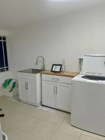 7330 NW 6th Street Miami FL 33126