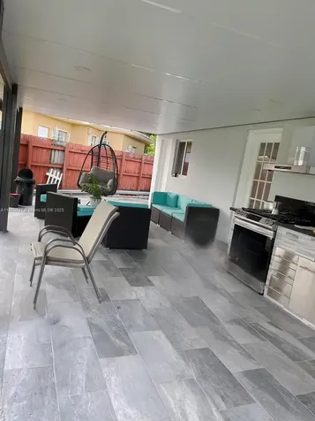 7330 NW 6th Street Miami FL 33126