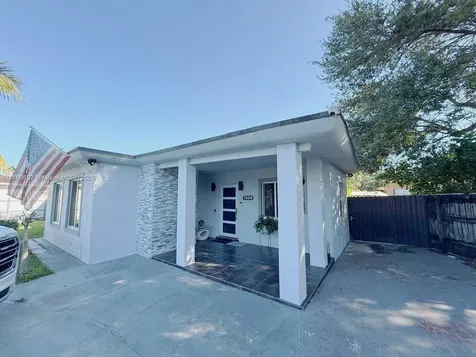 7330 NW 6th Street Miami FL 33126
