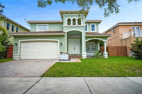 8913 SW 206th Street Cutler Bay FL 33189