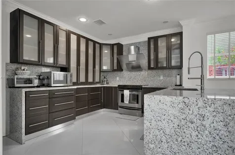 8913 SW 206th Street Cutler Bay FL 33189