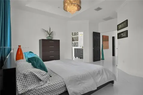 8913 SW 206th Street Cutler Bay FL 33189