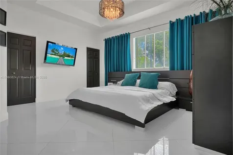 8913 SW 206th Street Cutler Bay FL 33189