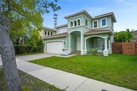 8913 SW 206th Street Cutler Bay FL 33189