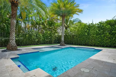 8913 SW 206th Street Cutler Bay FL 33189