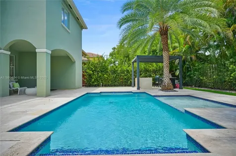 8913 SW 206th Street Cutler Bay FL 33189