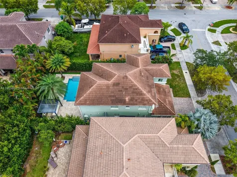 8913 SW 206th Street Cutler Bay FL 33189