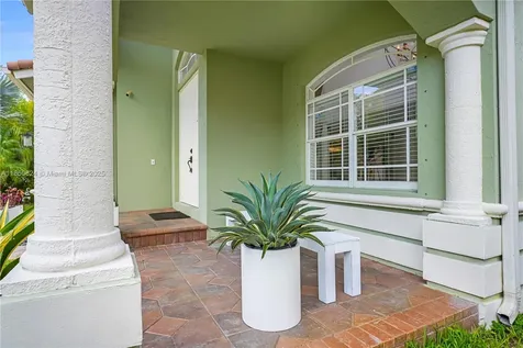 8913 SW 206th Street Cutler Bay FL 33189