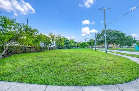 21 Avenue Miami FL 33147