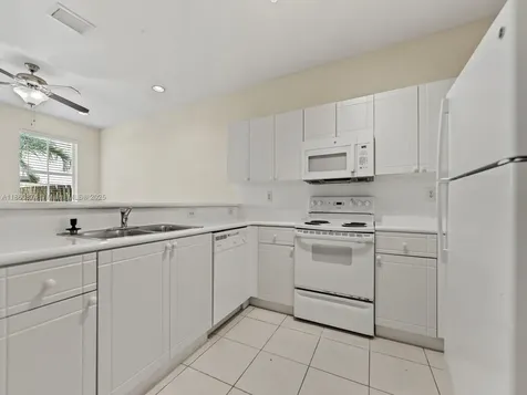 1383 SE 26th Avenue Homestead FL 33035