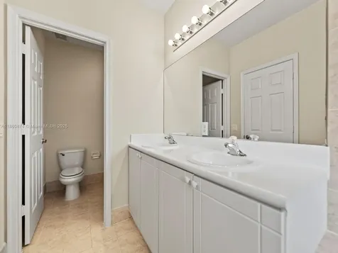 1383 SE 26th Avenue Homestead FL 33035