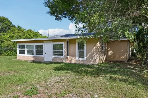 1702 SW Boeing Street Port St. Lucie FL 34953