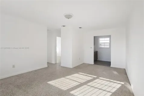1251 NW 59th Street Miami FL 33142