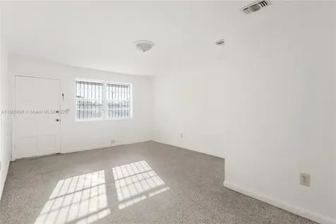 1251 NW 59th Street Miami FL 33142