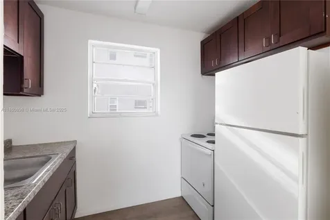 1251 NW 59th Street Miami FL 33142