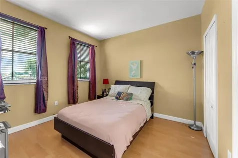 864 NW 136th Avenue Miami FL 33182