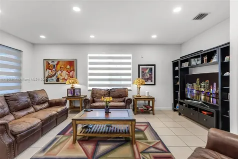 864 NW 136th Avenue Miami FL 33182