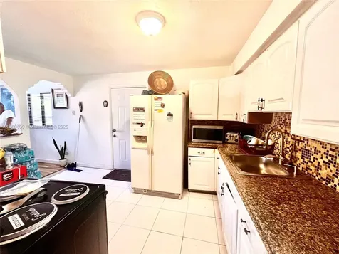 1801 NW 81 Terrace Miami FL 33147