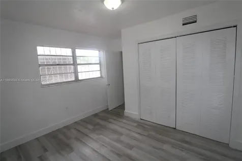 965 W 23rd Street Hialeah FL 33010