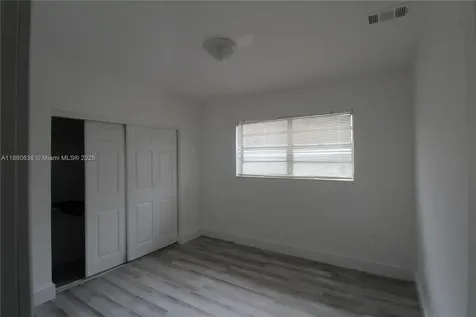965 W 23rd Street Hialeah FL 33010