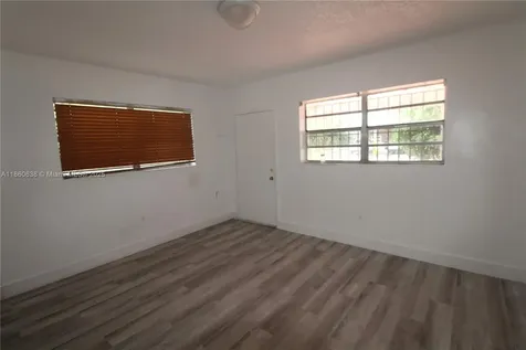 965 W 23rd Street Hialeah FL 33010
