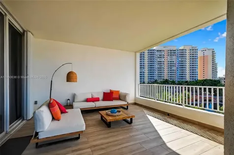 715 Crandon Boulevard Key Biscayne FL 33149