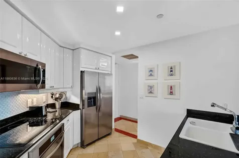 715 Crandon Boulevard Key Biscayne FL 33149