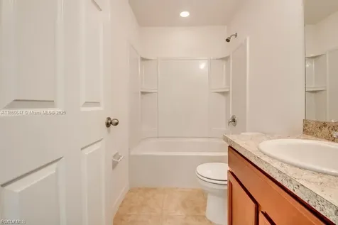 747 Center Lake Street Other City - In The State Of Florida FL 33974