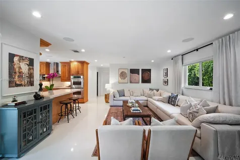 12311 SW 98th Street Miami FL 33186
