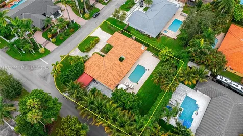 12311 SW 98th Street Miami FL 33186
