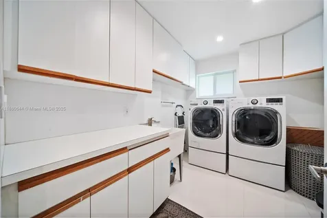 12311 SW 98th Street Miami FL 33186
