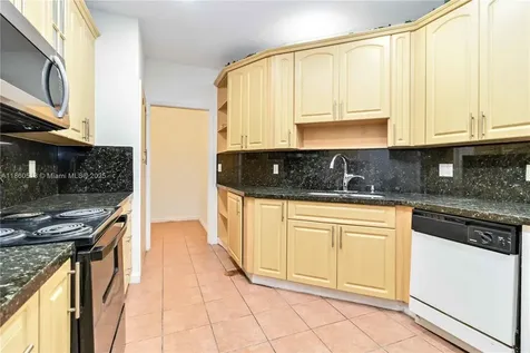 1958 NW 100th Avenue Pembroke Pines FL 33024