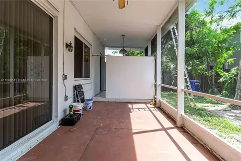 1958 NW 100th Avenue Pembroke Pines FL 33024