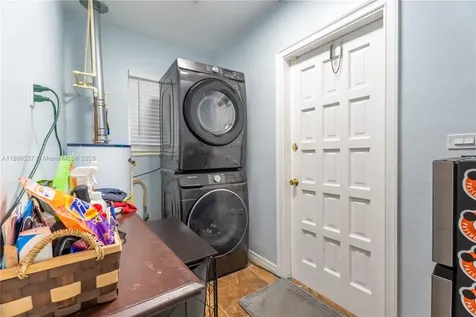 9390 Dominican Drive Cutler Bay FL 33189