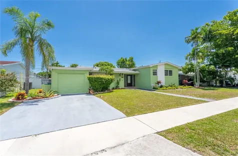 9390 Dominican Drive Cutler Bay FL 33189