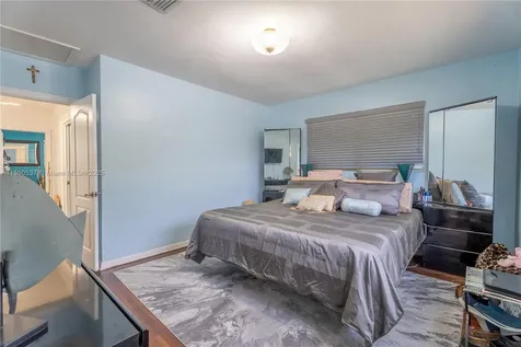 9390 Dominican Drive Cutler Bay FL 33189