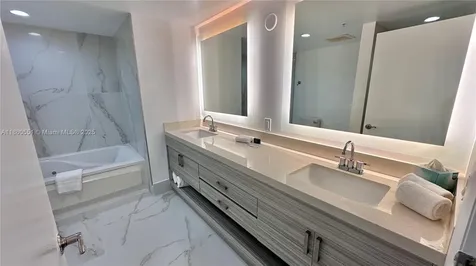 17375 Collins Avenue Sunny Isles Beach FL 33160