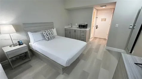 17375 Collins Avenue Sunny Isles Beach FL 33160