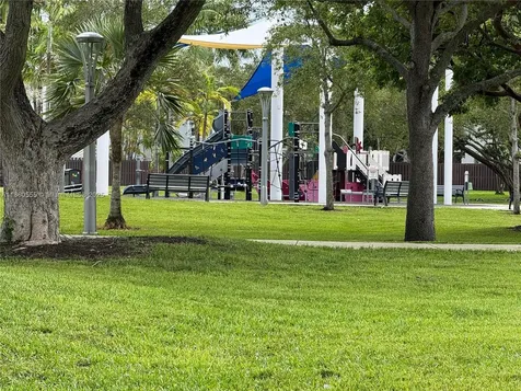 2318 NE 7th Street Hallandale Beach FL 33009