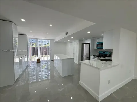 2318 NE 7th Street Hallandale Beach FL 33009