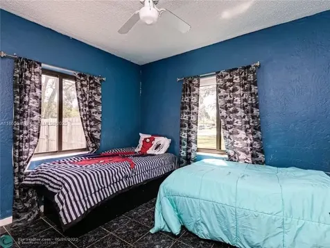 115 Marion Road West Park FL 33023